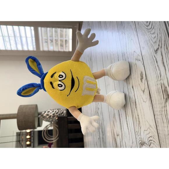 M&M’s Yellow Bunny Plush 2004 Mars Candy Character Easter Stuffed Toy